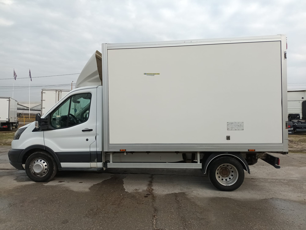 Ford Transit 350 L3 KONVEKTA REFRIGERATOR - الشاحنات الصغيرة المبردة: صور 5 Ford Transit 350 L3 KONVEKTA REFRIGERATOR - الشاحنات الصغيرة المبردة: صور 5