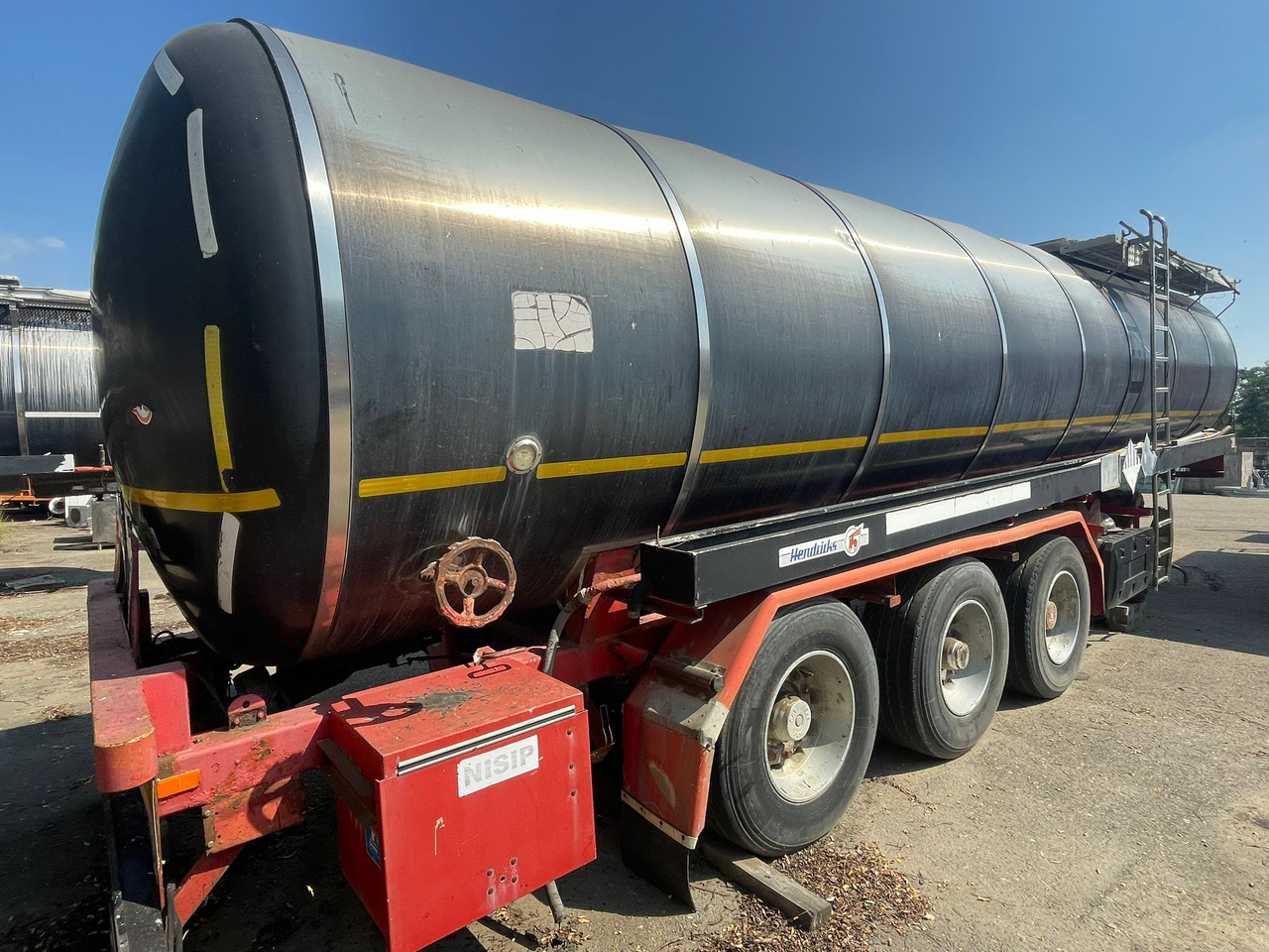HENDRICK BITUMEN SEMI-TRAILER - نصف مقطورة صهريج: صور 1 HENDRICK BITUMEN SEMI-TRAILER - نصف مقطورة صهريج: صور 1