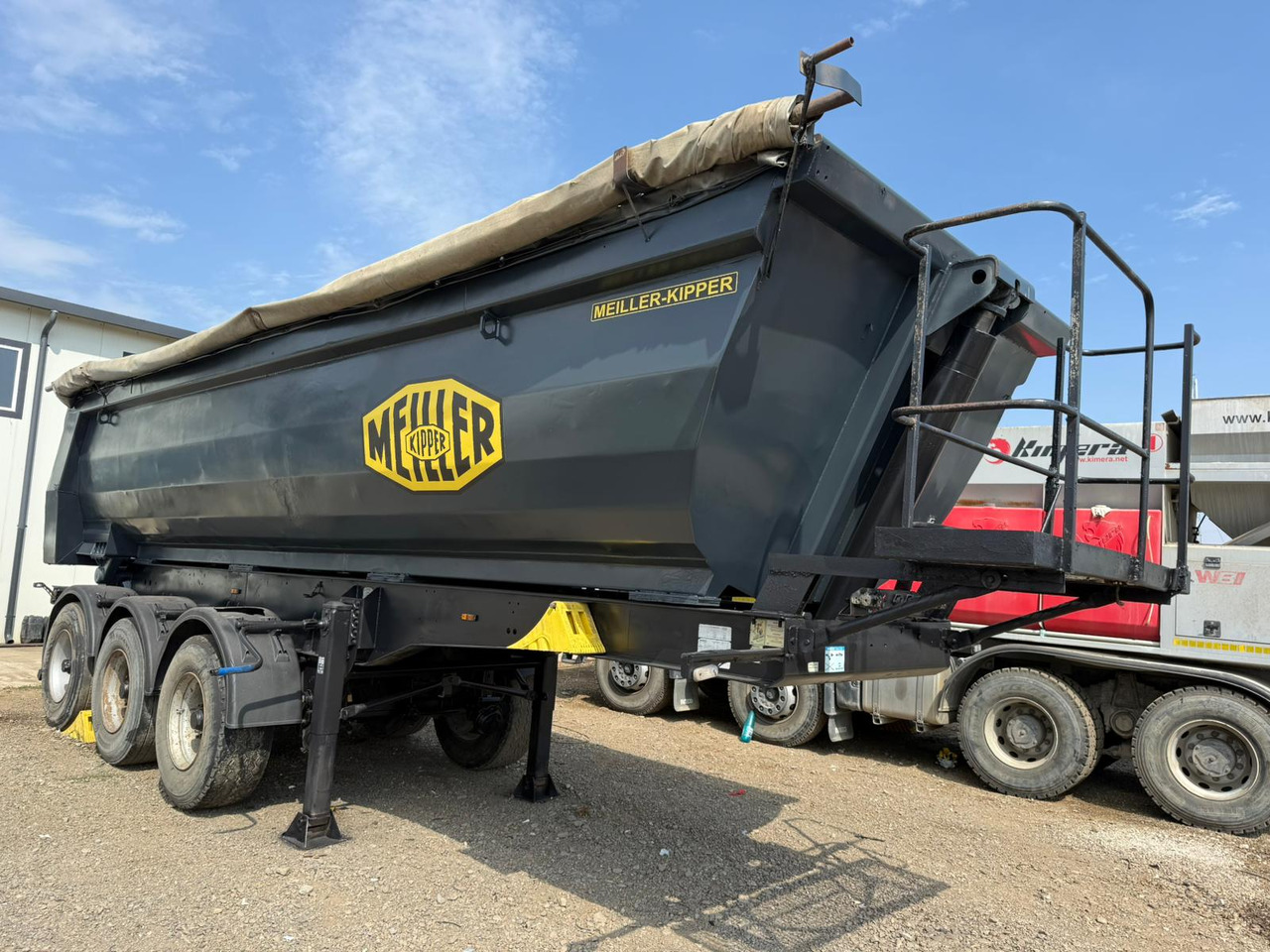 MEILLER TIPPER SEMI-TRAILER - قلابة نصف مقطورة: صور 3 MEILLER TIPPER SEMI-TRAILER - قلابة نصف مقطورة: صور 3