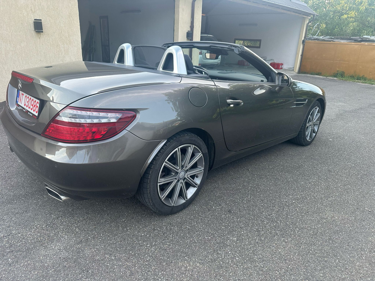 MERCEDES BENZ SLK - كابريوليه: صور 4 MERCEDES BENZ SLK - كابريوليه: صور 4