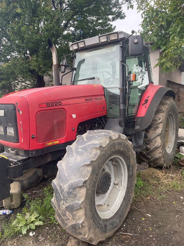 Massey Ferguson 8220 Tractor - جرار: صور 5 Massey Ferguson 8220 Tractor - جرار: صور 5
