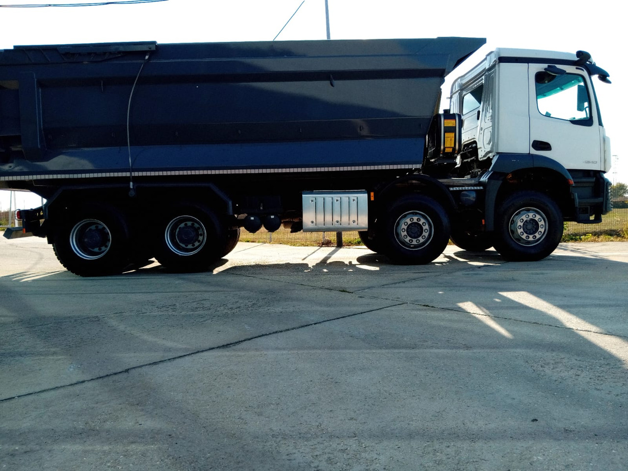 Mercedes-Benz Arocs 42.40 8×4 Basculanta/Tipper/Kipper Heavy Duty, TOP !!! - قلابات: صور 3 Mercedes-Benz Arocs 42.40 8×4 Basculanta/Tipper/Kipper Heavy Duty, TOP !!! - قلابات: صور 3