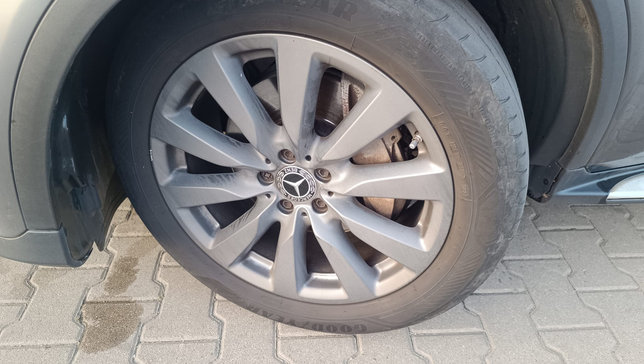 Mercedes-Benz GLC 4×4 - سيارة دفع رباعي: صور 5 Mercedes-Benz GLC 4×4 - سيارة دفع رباعي: صور 5