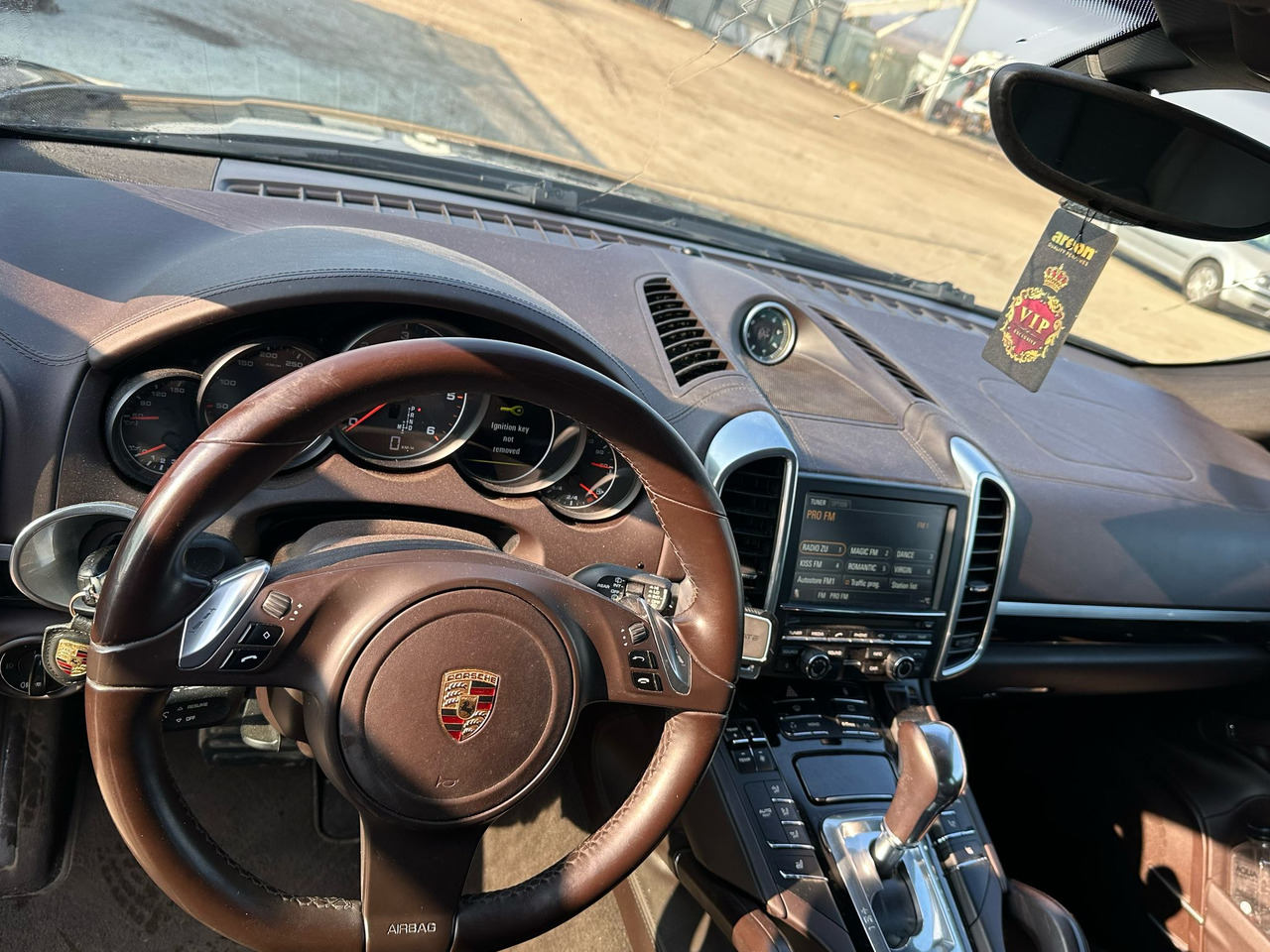 PORSCHE CAYENNE - سيارة دفع رباعي: صور 3 PORSCHE CAYENNE - سيارة دفع رباعي: صور 3