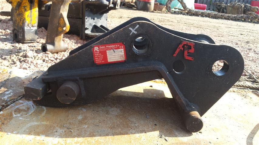 Pladdef HIT ZX5GU Quick coupler CW 10 - وصلة الربط للمعدات المعلقة: صور 1 Pladdef HIT ZX5GU Quick coupler CW 10 - وصلة الربط للمعدات المعلقة: صور 1