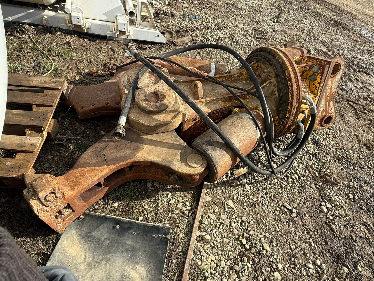 VERACHTERT VTC45 CONCRETE SHEARS - ماكينة القص الهيدروليكي - آلات البناء: صور 5 VERACHTERT VTC45 CONCRETE SHEARS - ماكينة القص الهيدروليكي - آلات البناء: صور 5