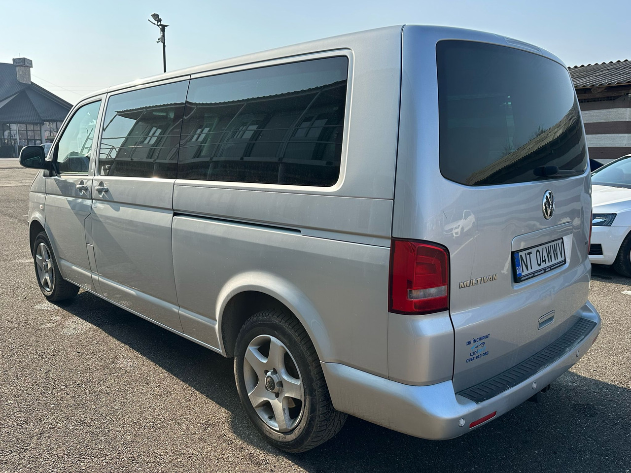 VOLKSWAGEN MULTIVAN - صغيرة, ميكروباص: صور 4 VOLKSWAGEN MULTIVAN - صغيرة, ميكروباص: صور 4