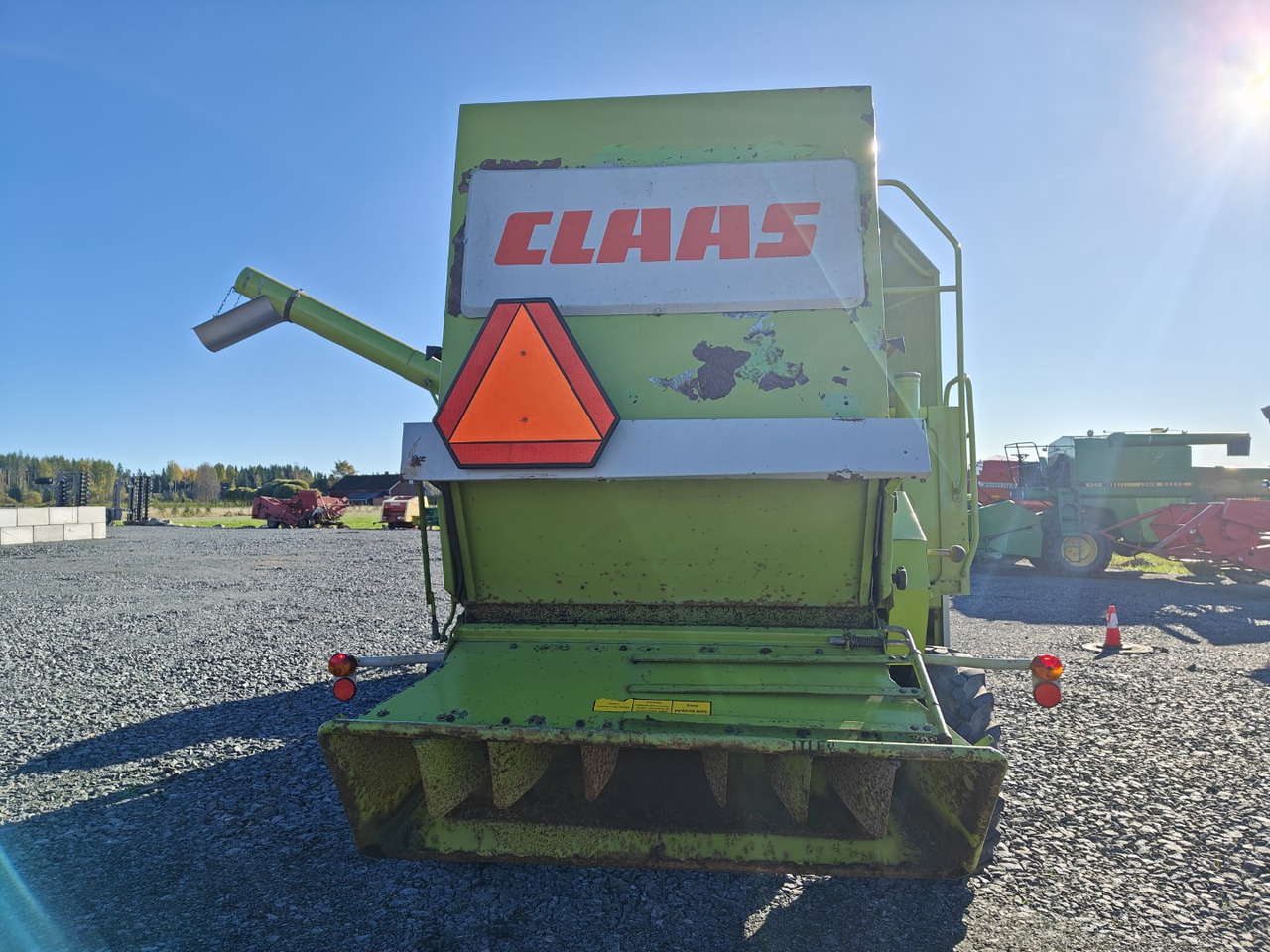 CLAAS Dominator 58 - حصادة شاملة: صور 3 CLAAS Dominator 58 - حصادة شاملة: صور 3
