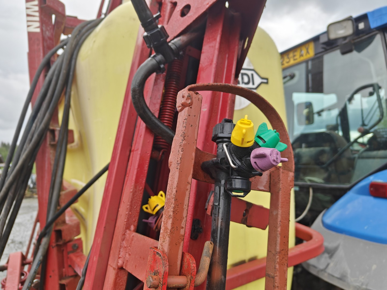 HARDI Hardi Master 1200L - 15-18m - Katsastettu - Kasvinsuojeluruisku - آلة الرش: صور 4 HARDI Hardi Master 1200L - 15-18m - Katsastettu - Kasvinsuojeluruisku - آلة الرش: صور 4