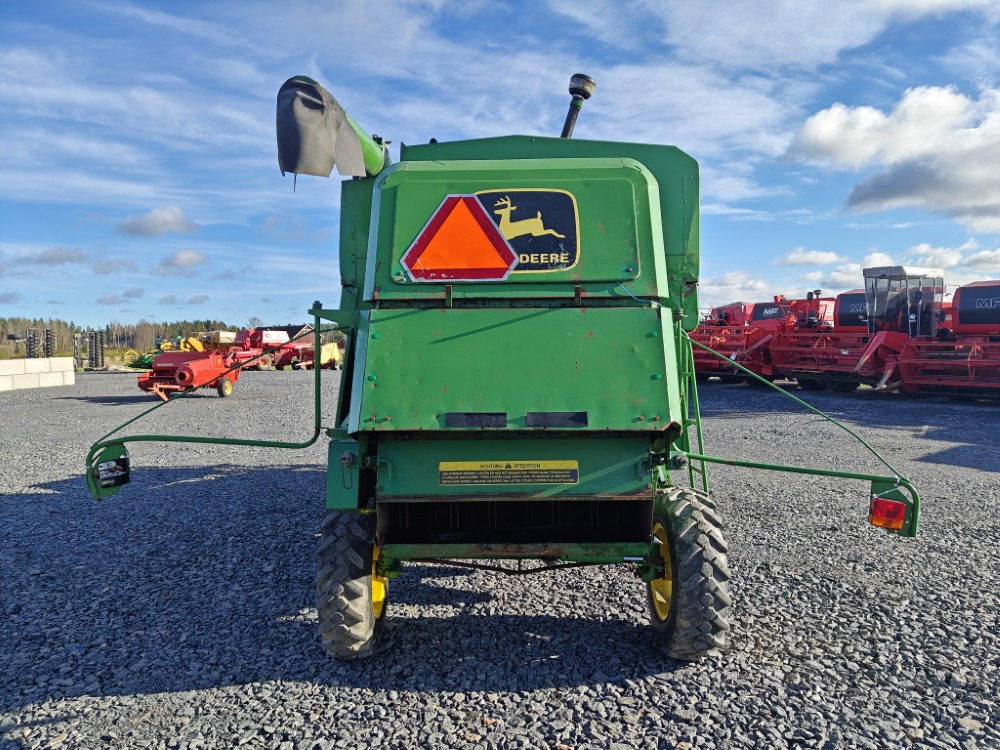 JOHN DEERE 1032 - حصادة شاملة: صور 3 JOHN DEERE 1032 - حصادة شاملة: صور 3