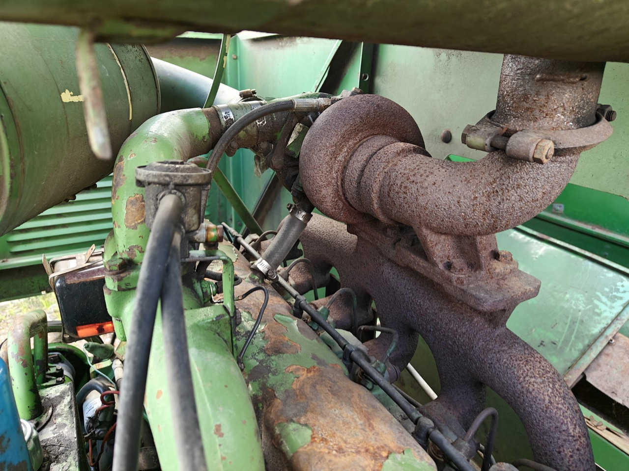JOHN DEERE 6359 TZ03 moottori - 6-sylinterinen turbo - معدات آلة حصاد: صور 4 JOHN DEERE 6359 TZ03 moottori - 6-sylinterinen turbo - معدات آلة حصاد: صور 4
