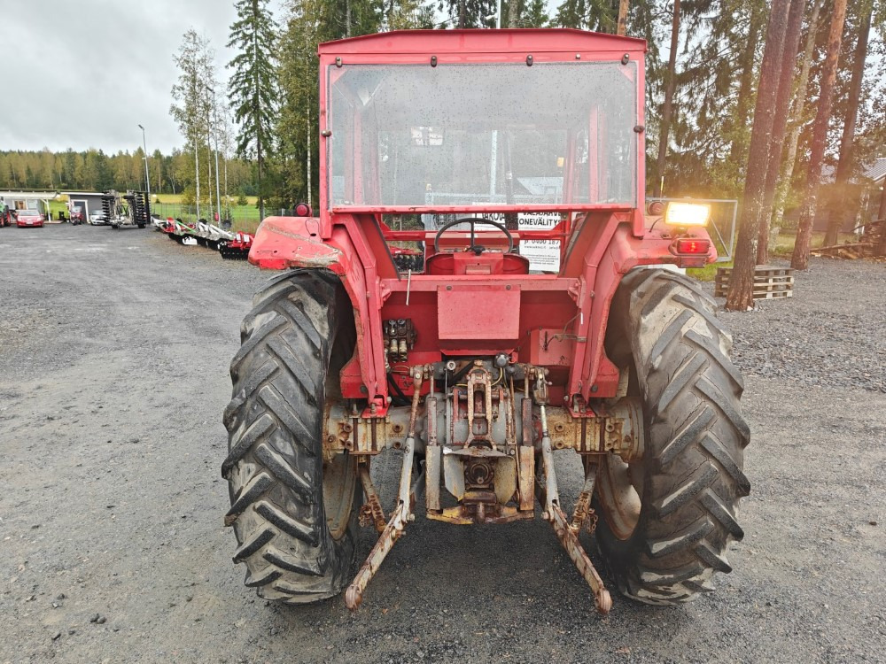 Massey Ferguson 165S Lisähydrauliikalla, katso video! - جرار: صور 3 Massey Ferguson 165S Lisähydrauliikalla, katso video! - جرار: صور 3