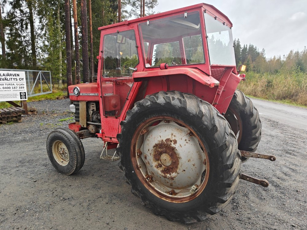 Massey Ferguson 165S Lisähydrauliikalla, katso video! - جرار: صور 2 Massey Ferguson 165S Lisähydrauliikalla, katso video! - جرار: صور 2