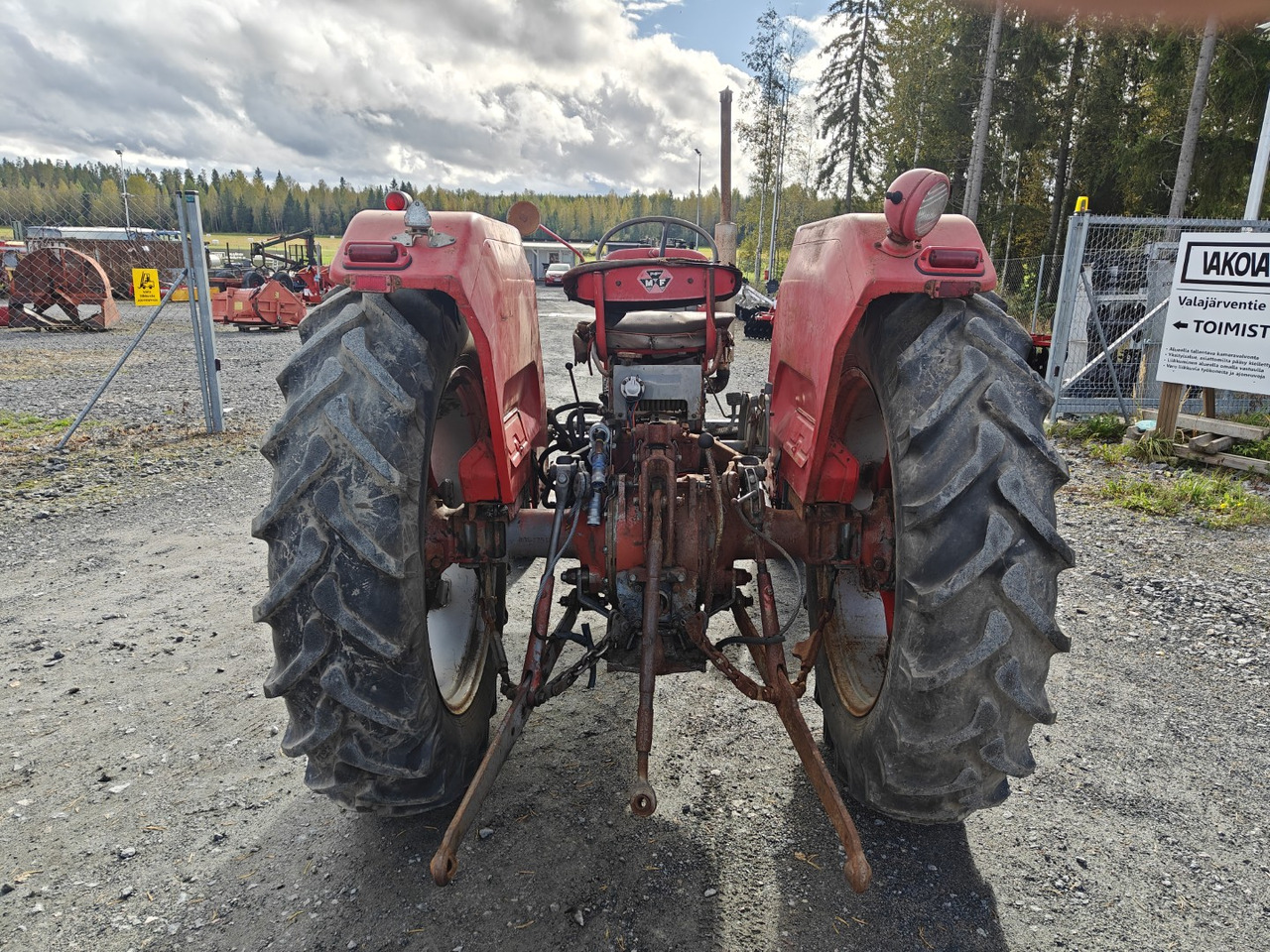 Massey Ferguson 175 Multi Power Avomalli, katso video! - جرار: صور 3 Massey Ferguson 175 Multi Power Avomalli, katso video! - جرار: صور 3