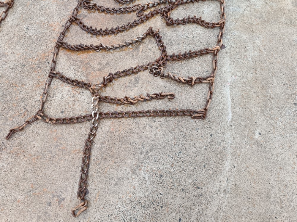 Piikkiketjut 13.6x24 korjattavaksi - الآلات والماكينات الزراعية: صور 3 Piikkiketjut 13.6x24 korjattavaksi - الآلات والماكينات الزراعية: صور 3