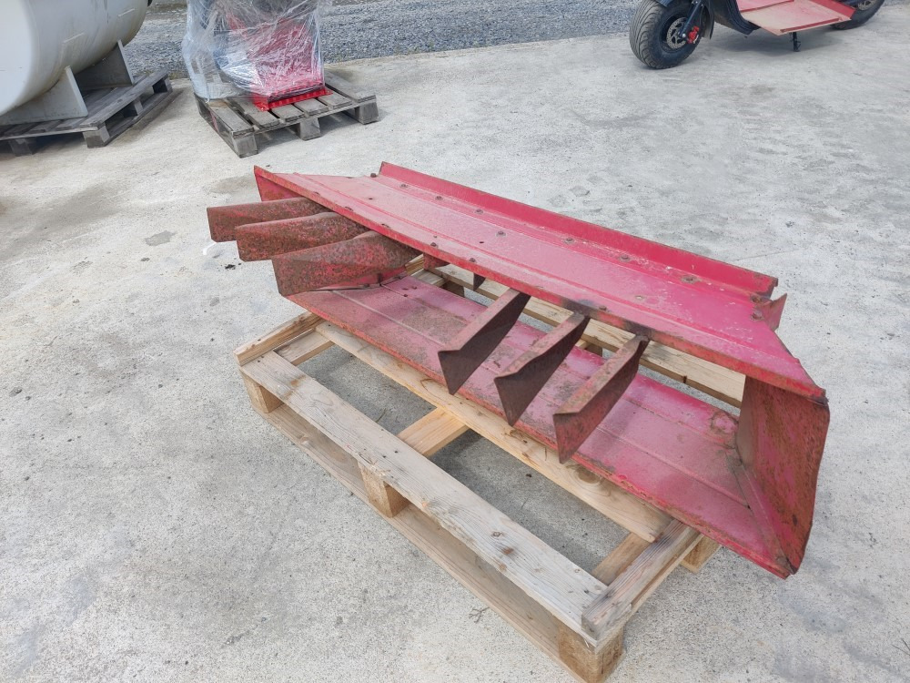 Sampo 410 silppurin takapelti  - قطع الغيار - حصادة شاملة: صور 3 Sampo 410 silppurin takapelti  - قطع الغيار - حصادة شاملة: صور 3