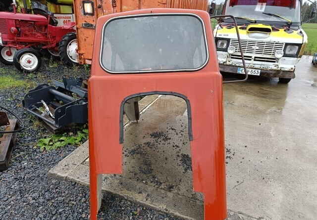 Traktorin hytti - lasikuituinen - الكبائن - جرار: صور 5 Traktorin hytti - lasikuituinen - الكبائن - جرار: صور 5