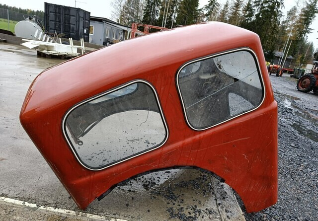 Traktorin hytti - lasikuituinen - الكبائن - جرار: صور 3 Traktorin hytti - lasikuituinen - الكبائن - جرار: صور 3