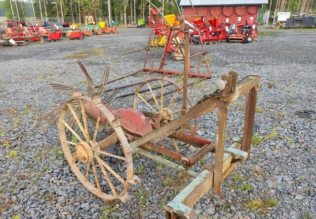 Wärtsilä Peko - perunannostokone - حصادة البطاطس: صور 1 Wärtsilä Peko - perunannostokone - حصادة البطاطس: صور 1