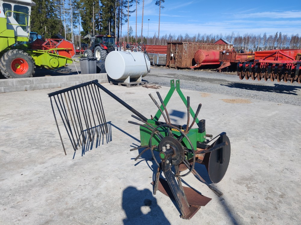 Ylömec perunannostokone - حصادة البطاطس: صور 3 Ylömec perunannostokone - حصادة البطاطس: صور 3