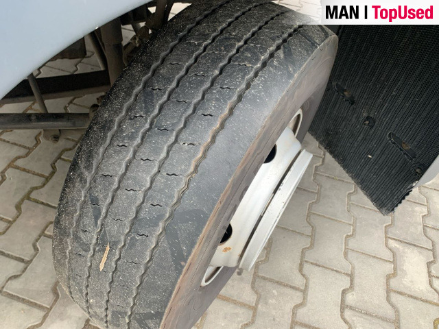 MAN TGL 12.220 4X2 BL skříň čelo - بصندوق مغلق شاحنة: صور 5 MAN TGL 12.220 4X2 BL skříň čelo - بصندوق مغلق شاحنة: صور 5