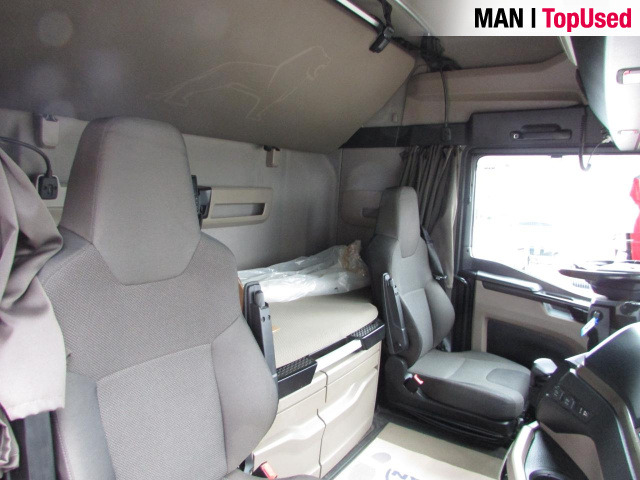MAN TGX 18.470 4x2 LL SA Euro6 Retarder Klima ZV - شاحنة جرار: صور 4 MAN TGX 18.470 4x2 LL SA Euro6 Retarder Klima ZV - شاحنة جرار: صور 4