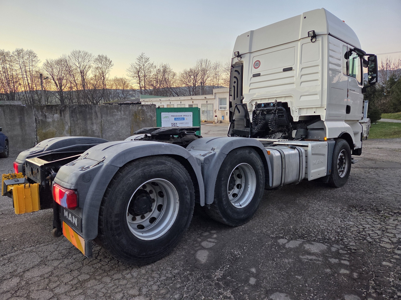 MAN TGX 33.500 6x4 MANUAL RETARDER only 258TKM - شاحنة جرار: صور 4 MAN TGX 33.500 6x4 MANUAL RETARDER only 258TKM - شاحنة جرار: صور 4