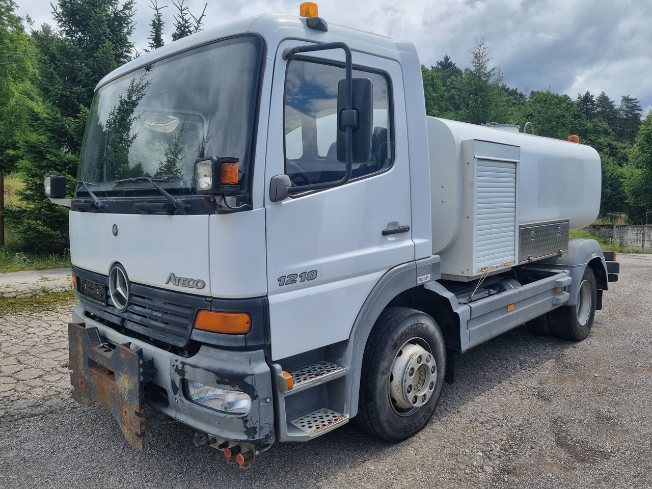 MERCEDES-BENZ ATEGO 1218 water cistern + pressure pump 20 BAR - شاحنة صهريج: صور 1 MERCEDES-BENZ ATEGO 1218 water cistern + pressure pump 20 BAR - شاحنة صهريج: صور 1
