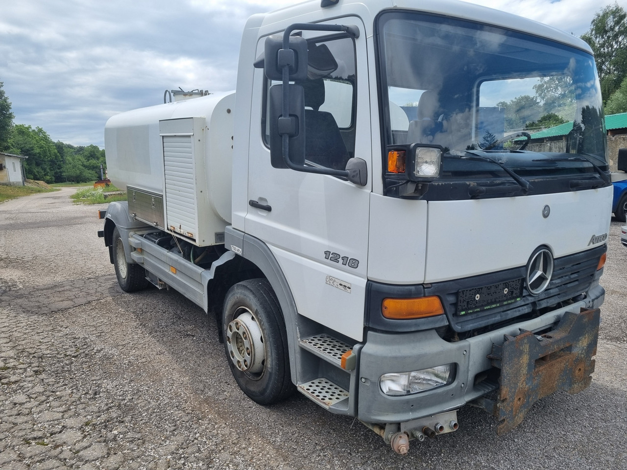 MERCEDES-BENZ ATEGO 1218 water cistern + pressure pump 20 BAR - شاحنة صهريج: صور 3 MERCEDES-BENZ ATEGO 1218 water cistern + pressure pump 20 BAR - شاحنة صهريج: صور 3