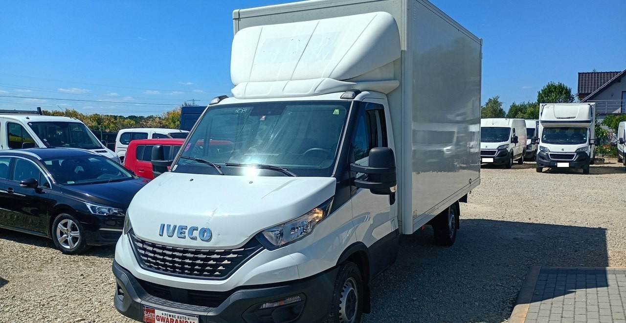 Iveco 35 Daily 35S14 klima * 3 osobowy * - الشاحنات الصغيرة صندوق مغلق: صور 2 Iveco 35 Daily 35S14 klima * 3 osobowy * - الشاحنات الصغيرة صندوق مغلق: صور 2