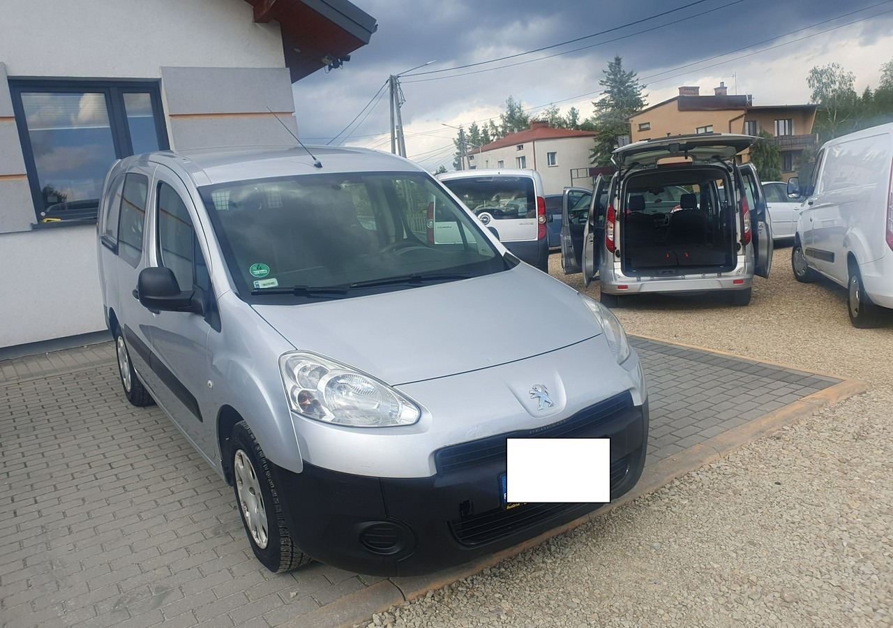 Peugeot Partner long *2 lub 5 osobowy *klima* gruau* - فان: صور 4 Peugeot Partner long *2 lub 5 osobowy *klima* gruau* - فان: صور 4