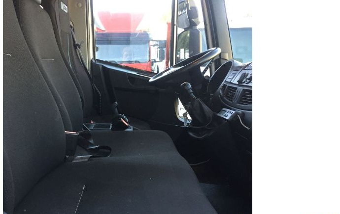 Iveco EUROCARGOeurocargo 100e19 - متساوي شاحنة: صور 4 Iveco EUROCARGOeurocargo 100e19 - متساوي شاحنة: صور 4