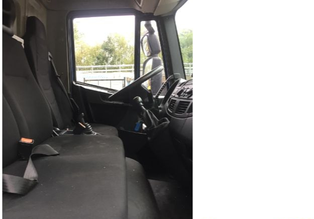 Iveco EUROCARGOeurocargo 120e19 - بصندوق مغلق شاحنة: صور 4 Iveco EUROCARGOeurocargo 120e19 - بصندوق مغلق شاحنة: صور 4