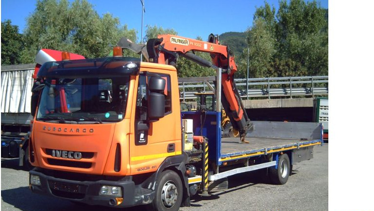 Iveco EUROCARGOeurocargo 120el22 - شاحنات مسطحة, شاحنة كرين: صور 1 Iveco EUROCARGOeurocargo 120el22 - شاحنات مسطحة, شاحنة كرين: صور 1