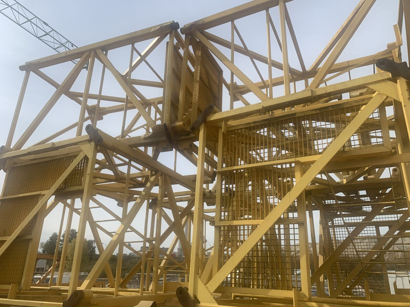 Liebherr 120HC - رافعة برجية: صور 1 Liebherr 120HC - رافعة برجية: صور 1