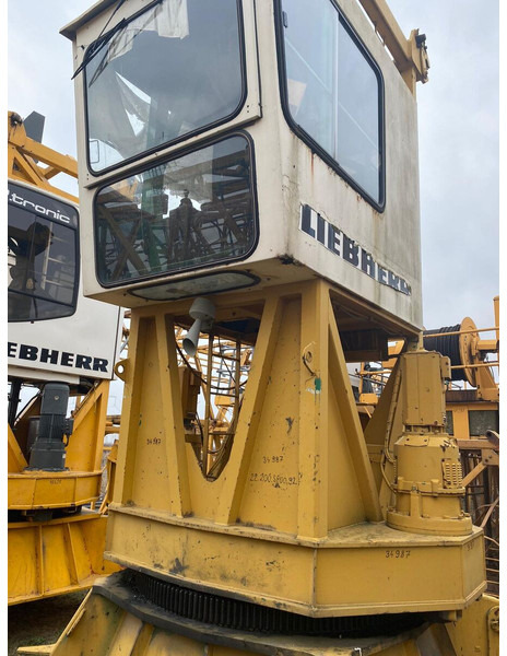 Liebherr 180EC-H10 - رافعة برجية: صور 1 Liebherr 180EC-H10 - رافعة برجية: صور 1
