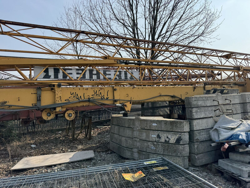 Liebherr 32K x2 in packet, 1993yom, cabin - رافعة ذاتية التركيب: صور 2 Liebherr 32K x2 in packet, 1993yom, cabin - رافعة ذاتية التركيب: صور 2