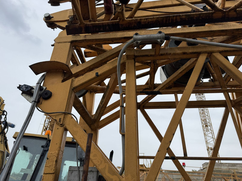 Liebherr 42K.1, 2008 yom - some Works needed - رافعة برجية: صور 4 Liebherr 42K.1, 2008 yom - some Works needed - رافعة برجية: صور 4