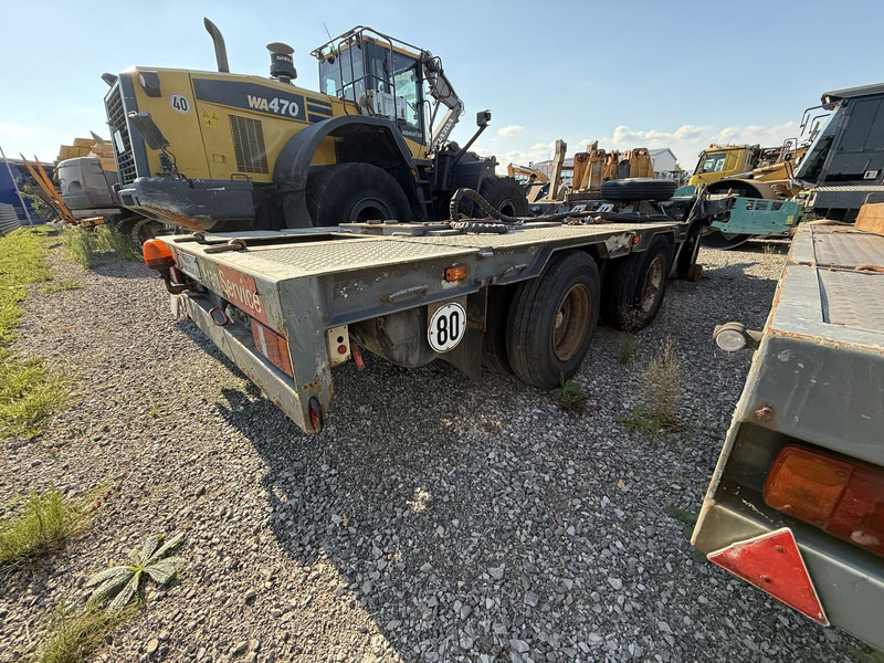 Liebherr 80km/h axeles to self erecting crane 32K 35K 42K 50K 63K 71K - رافعة برجية: صور 4 Liebherr 80km/h axeles to self erecting crane 32K 35K 42K 50K 63K 71K - رافعة برجية: صور 4