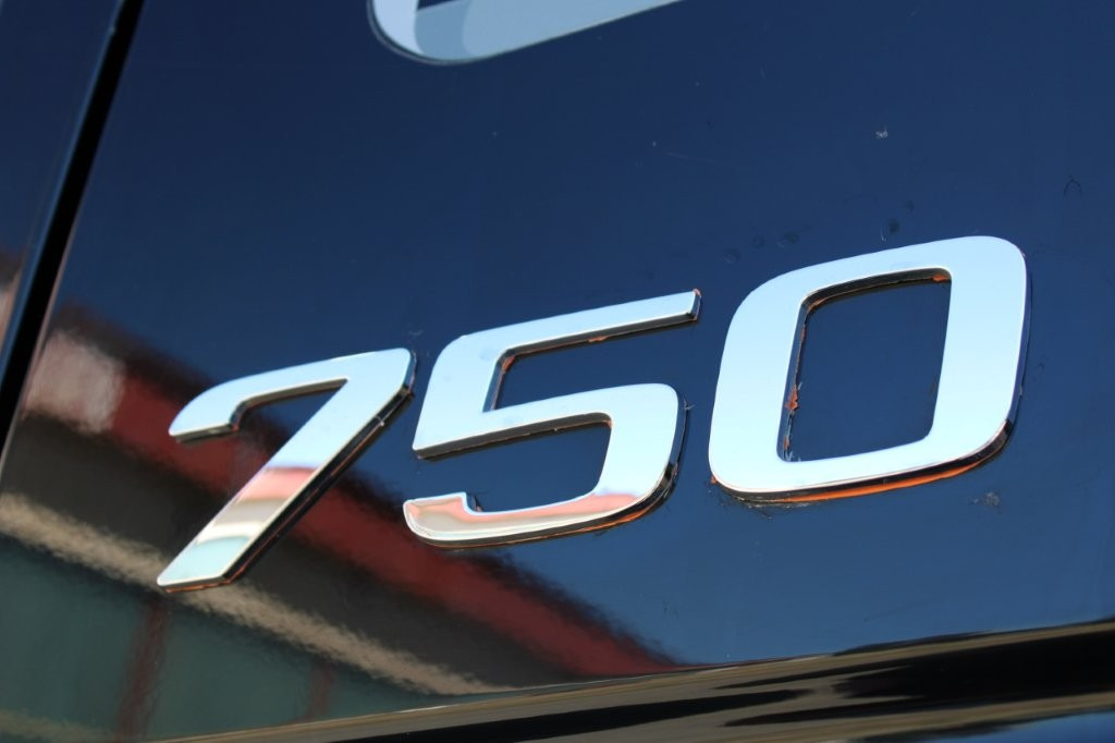 Volvo FH16 750 EURO 6, RETARDER, HYDRAULIKA - شاحنة جرار: صور 4 Volvo FH16 750 EURO 6, RETARDER, HYDRAULIKA - شاحنة جرار: صور 4