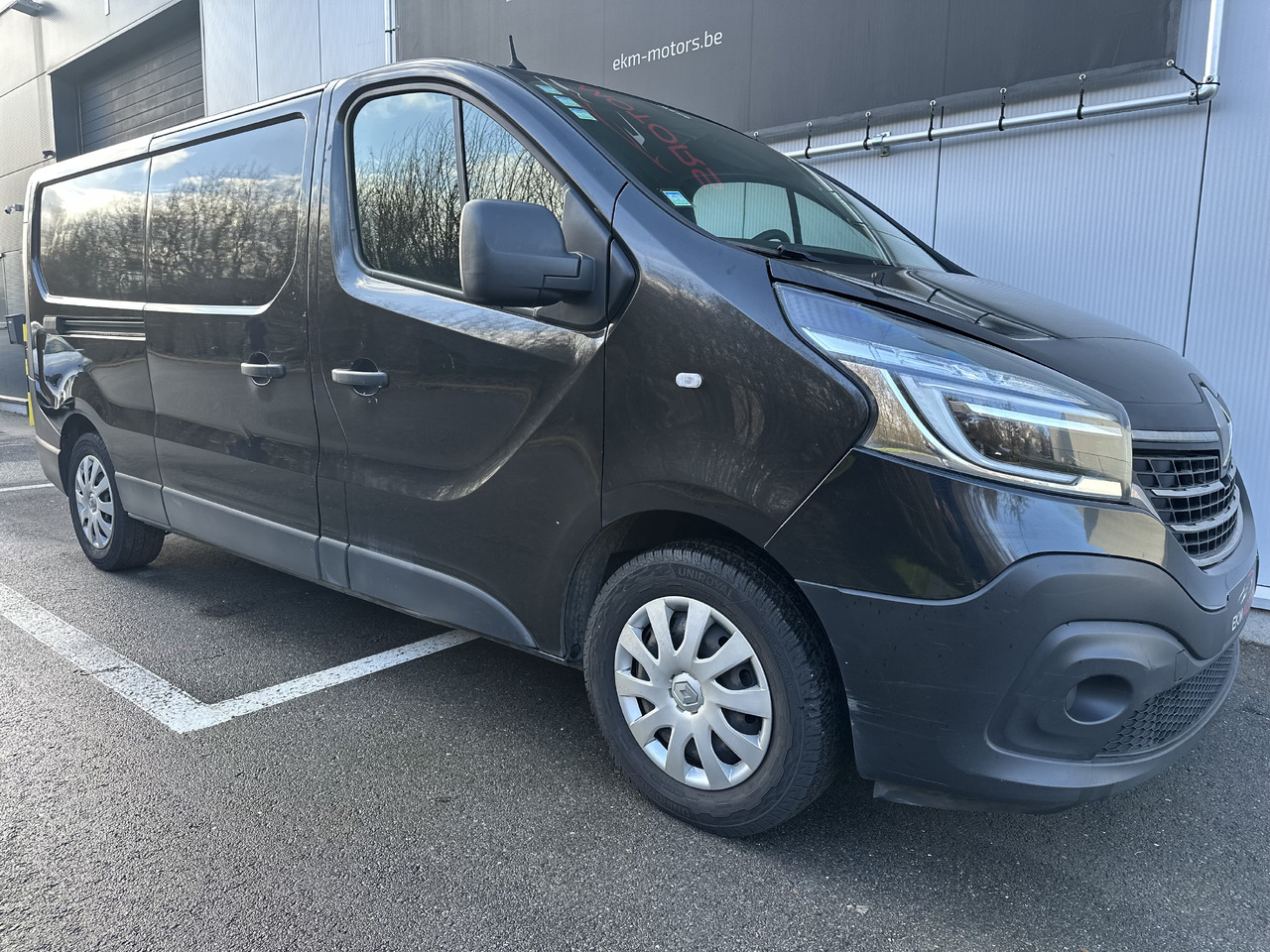 RENAULT Trafic - فان المدمجة: صور 1 RENAULT Trafic - فان المدمجة: صور 1