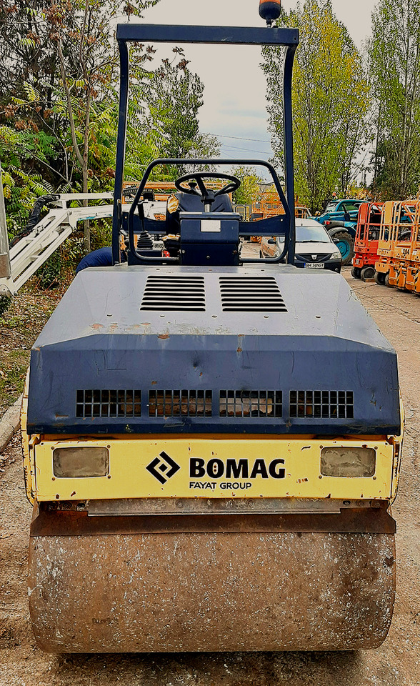 BOMAG BW 125 ADH - مداحل الأسفلت الصغيرة: صور 2 BOMAG BW 125 ADH - مداحل الأسفلت الصغيرة: صور 2