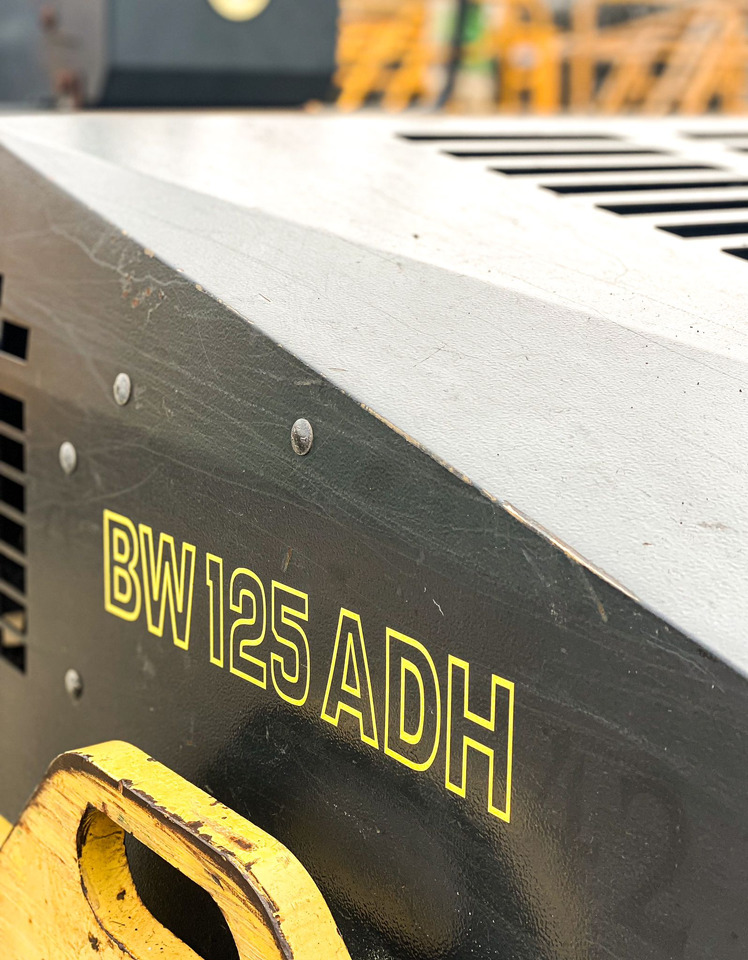 BOMAG BW 125 ADH - مداحل الأسفلت الصغيرة: صور 3 BOMAG BW 125 ADH - مداحل الأسفلت الصغيرة: صور 3