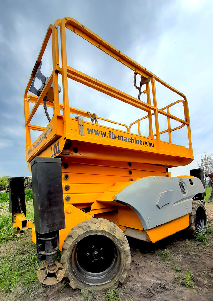 HAULOTTE Compact 12 DX - رافعات مقصية: صور 2 HAULOTTE Compact 12 DX - رافعات مقصية: صور 2