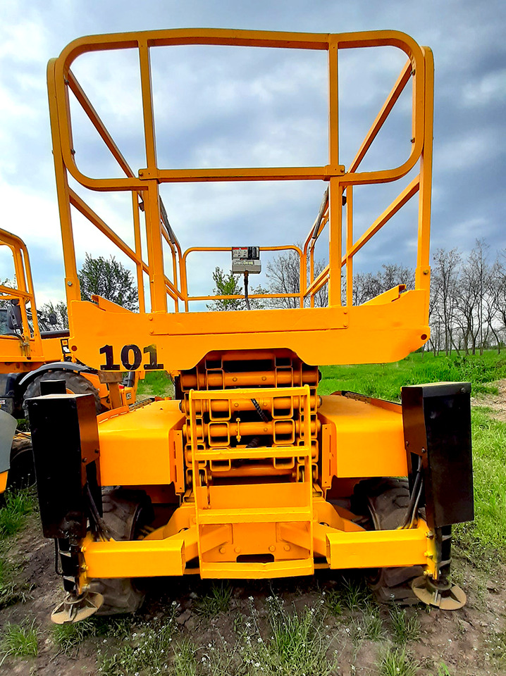 HAULOTTE Compact 12 DX - رافعات مقصية: صور 4 HAULOTTE Compact 12 DX - رافعات مقصية: صور 4