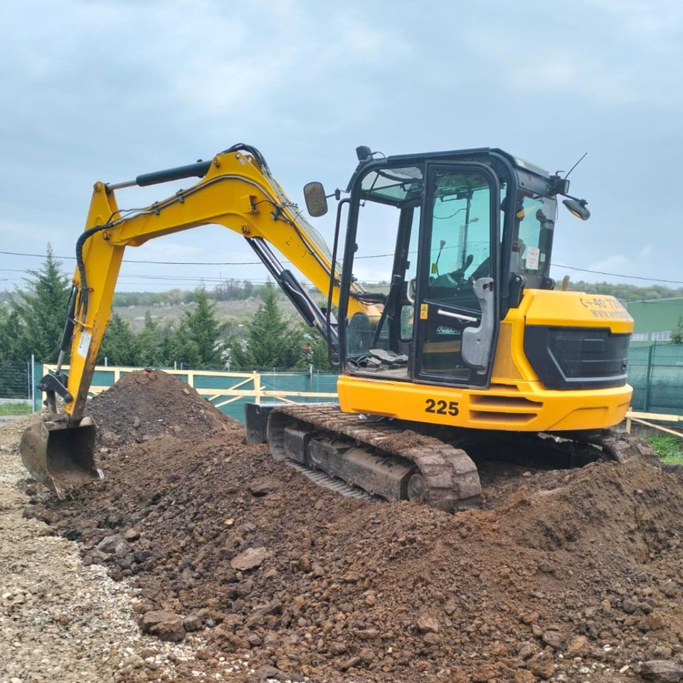JCB 86C-1 - حفارة مصغرة: صور 1 JCB 86C-1 - حفارة مصغرة: صور 1