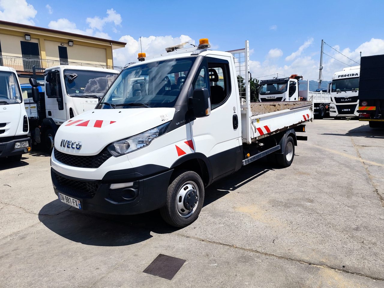 IVECO DAILY 35-130 - قلاب صغير: صور 2 IVECO DAILY 35-130 - قلاب صغير: صور 2