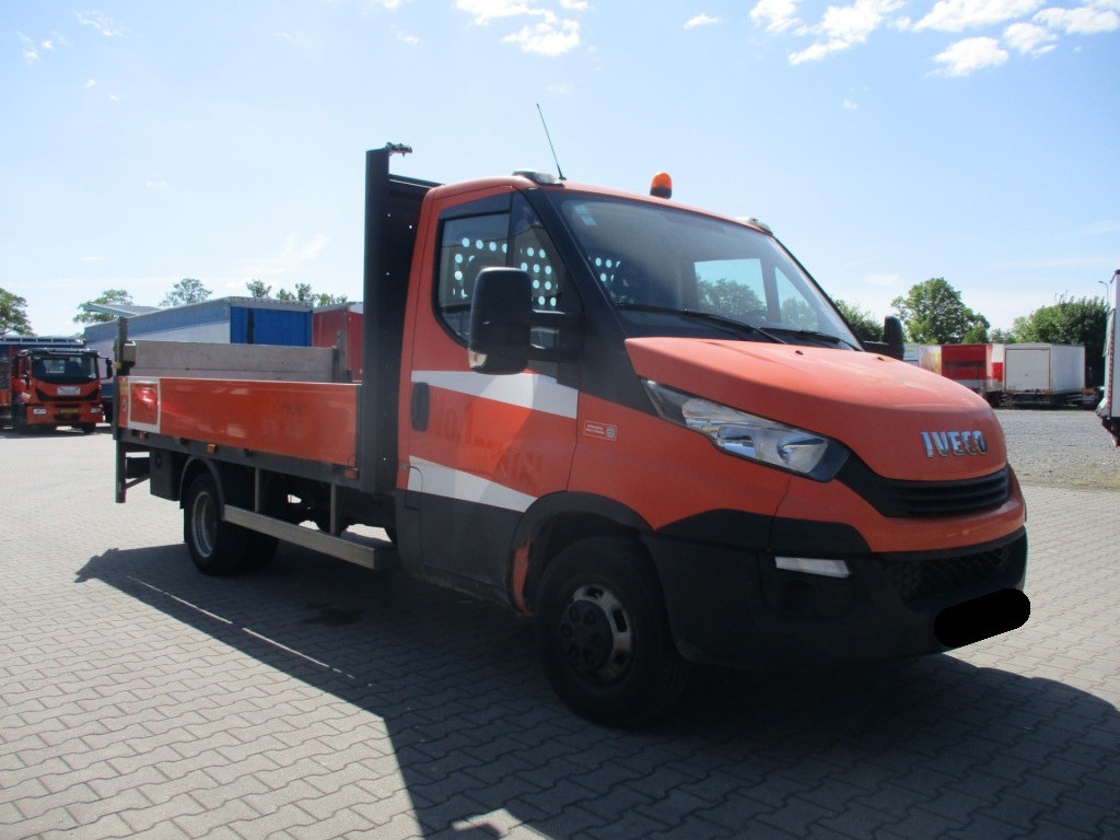 IVECO DAILY 35-140 - الشاحنات الصغيرة المسطحة: صور 2 IVECO DAILY 35-140 - الشاحنات الصغيرة المسطحة: صور 2