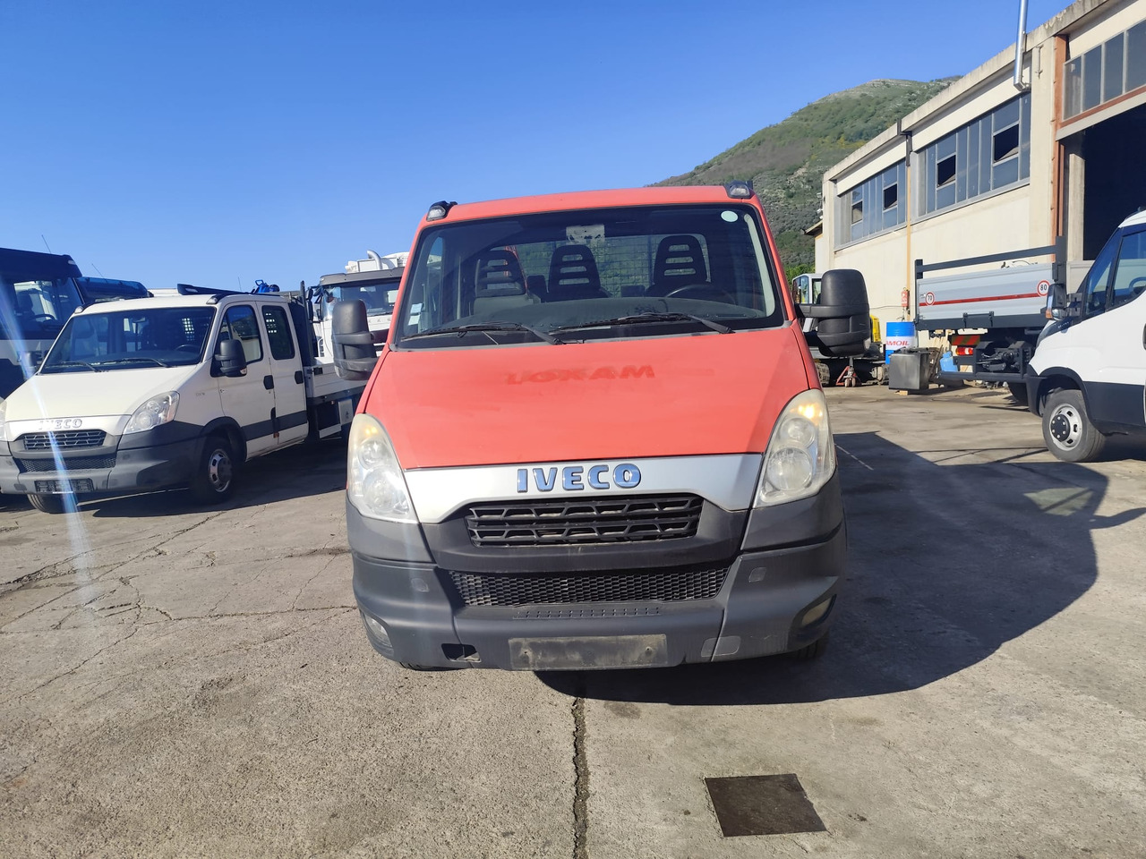 قلاب صغير IVECO DAILY 35C13: صور 23