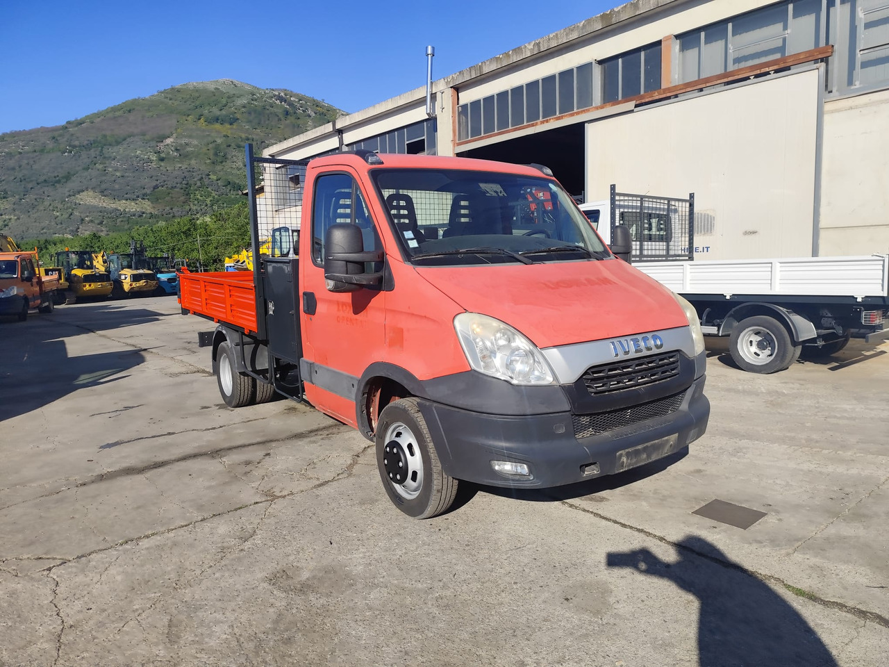 قلاب صغير IVECO DAILY 35C13: صور 21